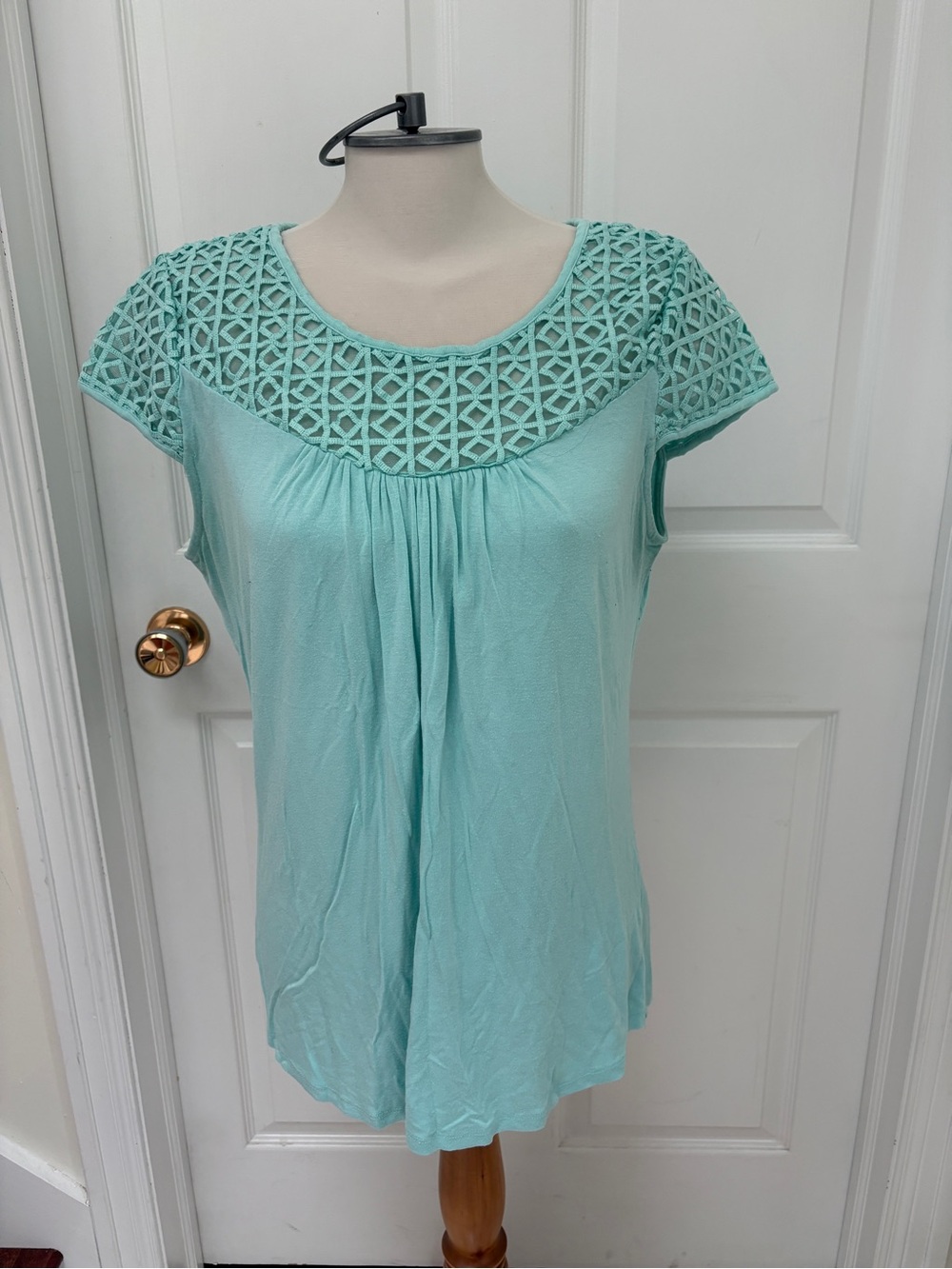 Ricki's Mint Crochet Yoke Cap Sleeve Tunic